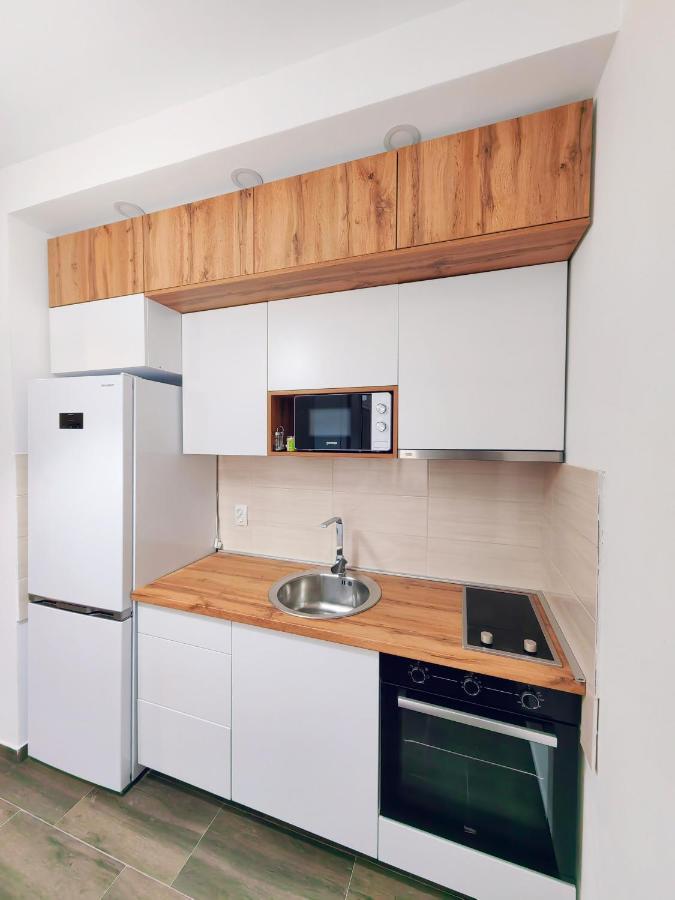 Mialex Apartments Dobra Voda Exteriör bild