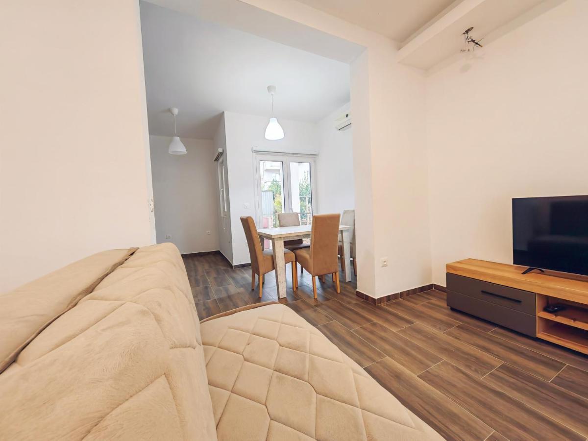 Mialex Apartments Dobra Voda Exteriör bild
