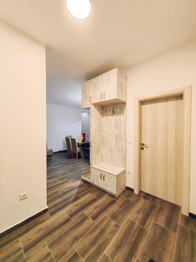 Mialex Apartments Dobra Voda Exteriör bild