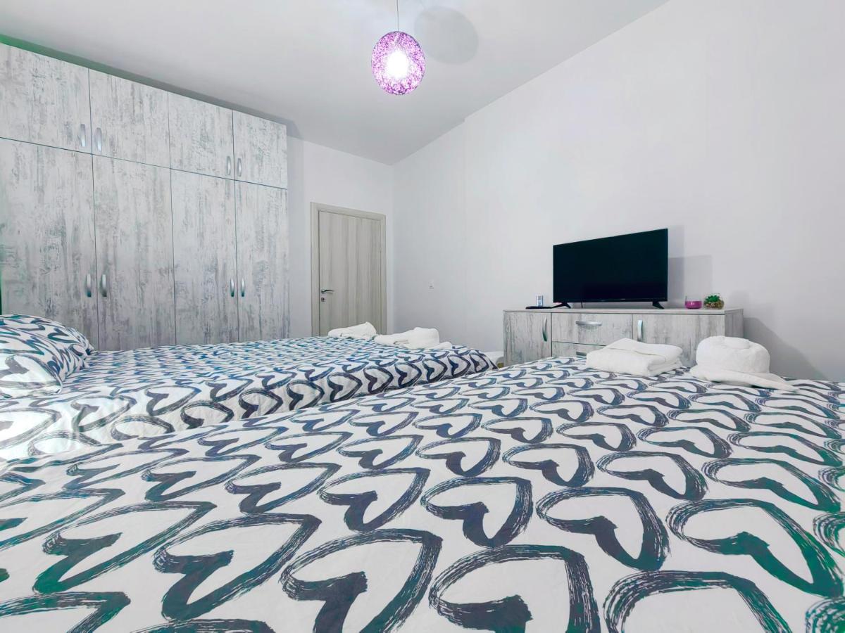 Mialex Apartments Dobra Voda Exteriör bild