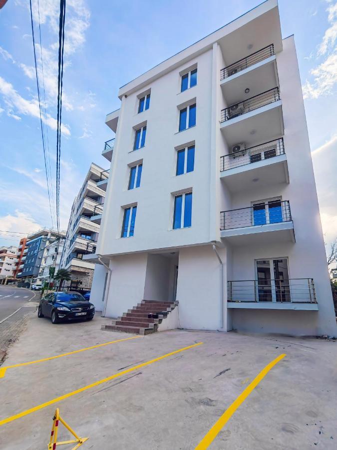 Mialex Apartments Dobra Voda Exteriör bild