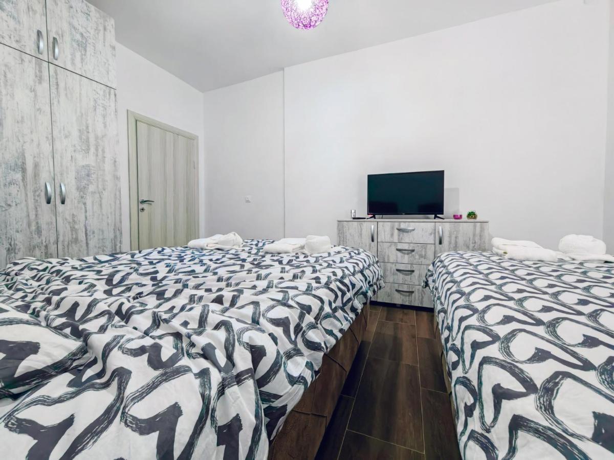 Mialex Apartments Dobra Voda Exteriör bild